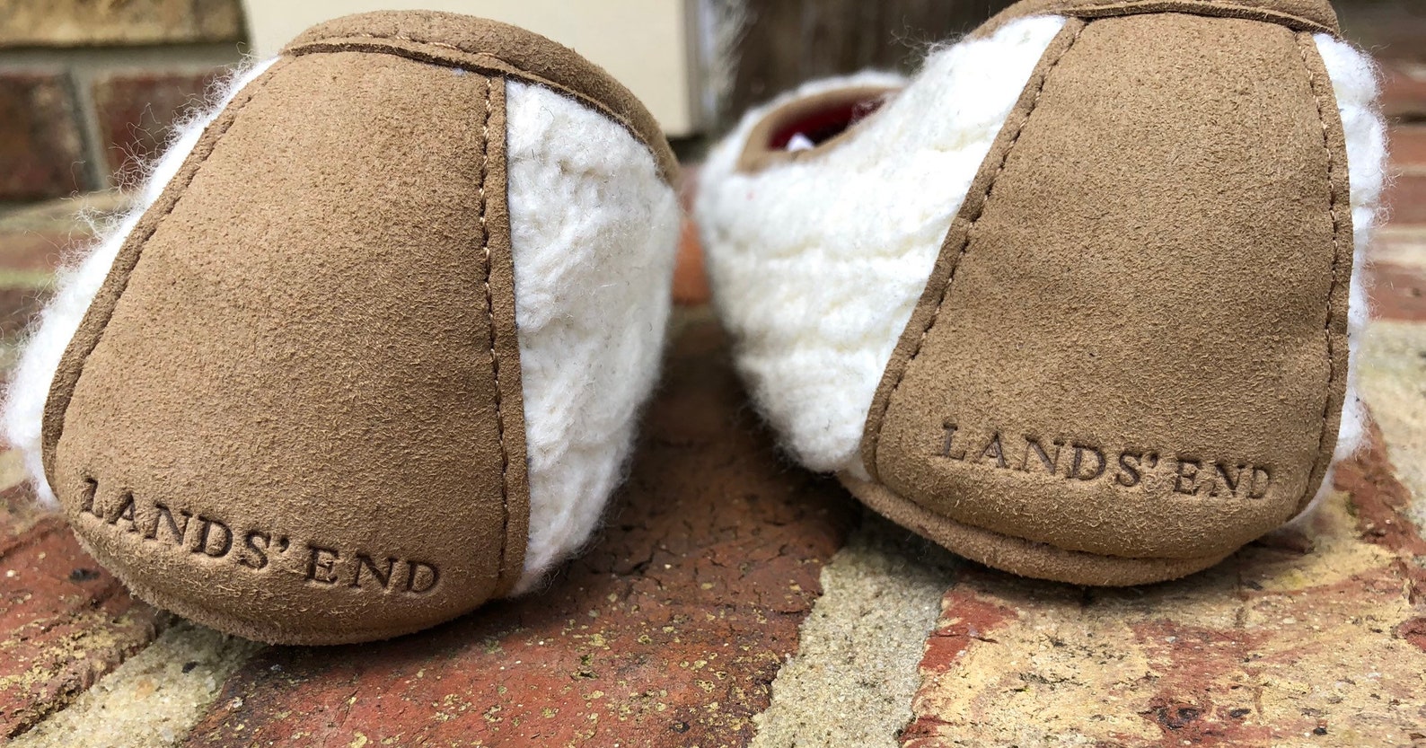 lands end women's ballet slippers medium white knit top slip resistant soles comfortable padded slippers excellent condition