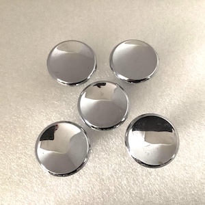 5 Cabinet Round Chrome Knobs, Vintage 1960s Hardware
