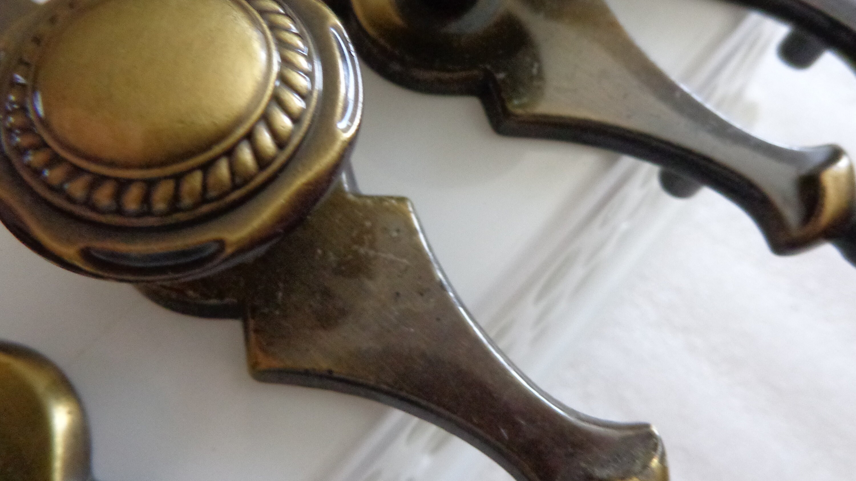 Antique Brass Knobs & Back Plates 4 Sets Carriage House Etsy