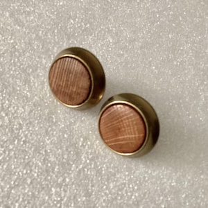 Wood & Antique Brass 2 Cabinet Knobs Vintage Amerock 651 Hardware