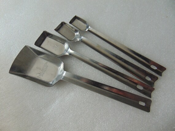 Vintage Stainless Measure Spoons, Shovel Style Measuring Set TBSP, 1, 1/2, and 1/4 tsp - Teaspoon, Spoon measurements