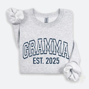 Gramma Sweatshirt, Gramma Est 2025, Gramma Gift, Gramma Mothers Day, Mothers Day Gift