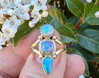 Opal Statement Ring in all Gold, Australian Crystal  Opal  all solid gold, October birthstone jewelry