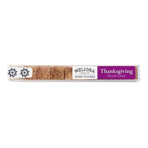 Cóctel instantáneo de Acción de Gracias (arándano, naranja, canela y salvia)