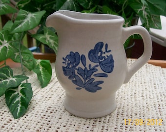 Vintage PHALTZGRAFF  Stoneware " Yorktowne" Cream Pitcher