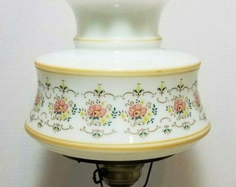 QUOIZEL 1973 "Abigail Adams Collection" RARE Pink Peach Floral Hurricane  GWTW Table /Desk /Parlor Lamp /Night Light Medium Size ~ 11" Shade