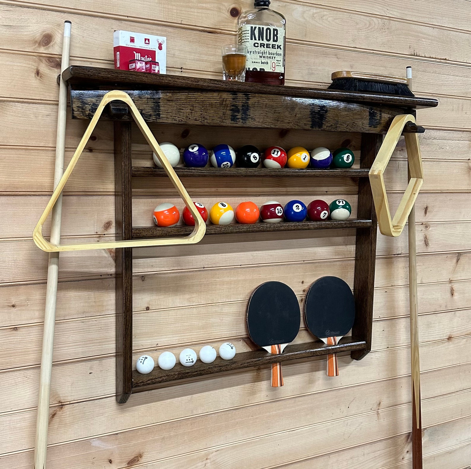 Whiskey Barrel Stave Pool Cue Rack – Rustic Man Cave Decor - Etsy