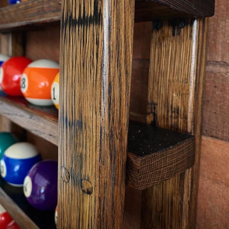 Bourbon Barrel Pool Ball Rack - Rustic Billiard Room Decor bild 4