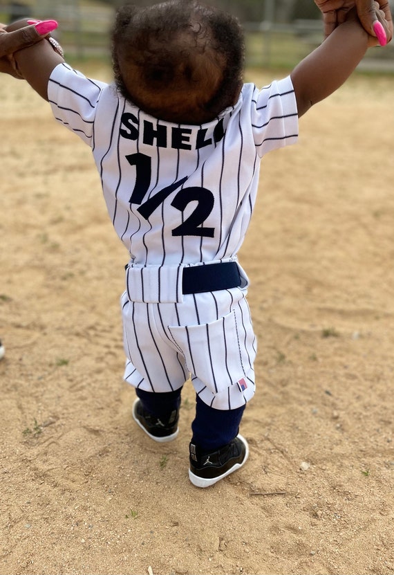 Uniforme de beisbol para ninos mitad cumpleanos de los bebes traje de bebe medio cumpleanos Jersey incluye solo 1 2 mensaje 1o antes de comprar Etsy Mexico