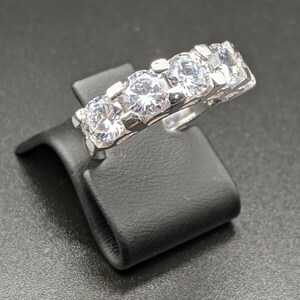 Handgemaakte vrouwen 925 sterling zilveren ring maat 7 witte topaas