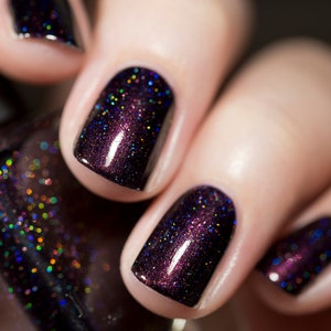 Mon Amour - Dark Purple Holographic Nail Polish