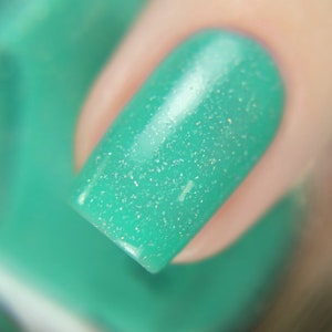 Riding Waves Vivid Mint Holographic Nail Polish image 1