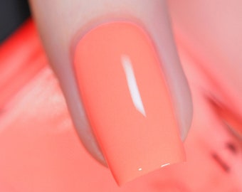 Sunny Days - Strahlender Neon Pfirsich Creme Nagellack