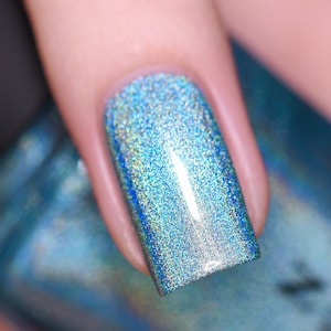 Aria - Sky Blue Ultra Holo Nail Polish