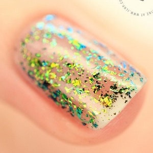 Open Fields -  Grass Green, Yellow, Blue Ultra Chrome Color Shifting Flakie Nail Polish