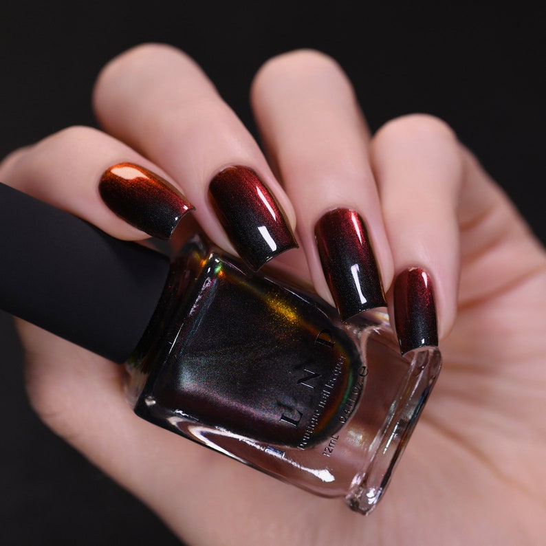 Eclipse Black-to-Red Ultra Chrome Nail Polish image 3