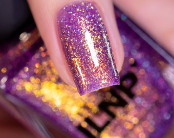 Hidden Treasure - Glimmering Purple Holographic Nail Polish