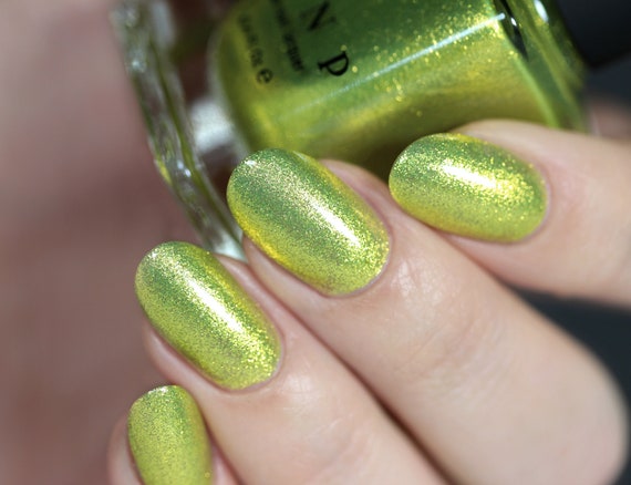 ILNP ショート サーキット - 輝くイエローグリーンの超メタリック
