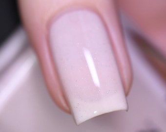 Keepsake - Delicate Pale Cream Holographic Nail Polish