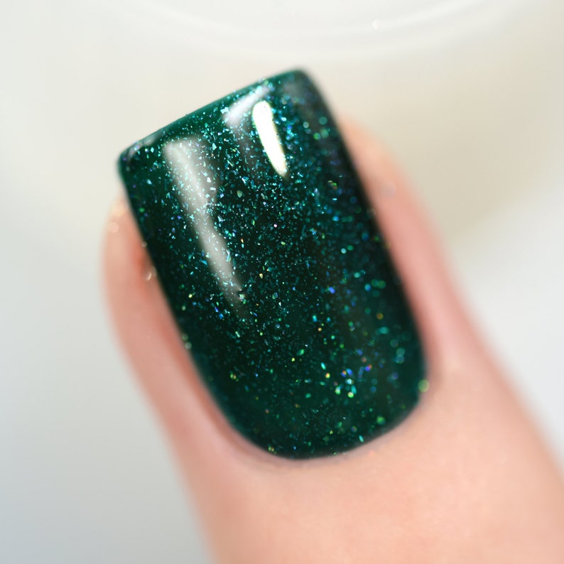 Fir Coat Sultry Emerald Green Holographic Nail Polish image 4