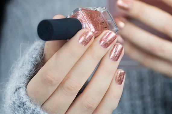 Metallic nail polish deals