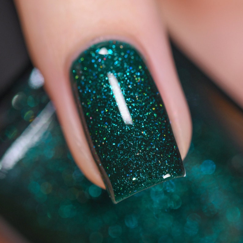 Fir Coat Sultry Emerald Green Holographic Nail Polish image 1