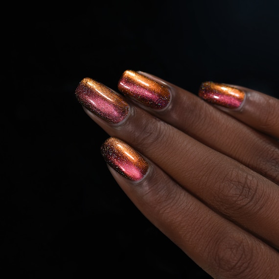 Dipped in shades of mauve and adorned with rose gold sparkle, holographic  tones, and delicate beadwork – these nails are a masterpiece of… | Instagram