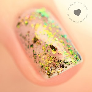 Brilliance - Pale Gold, Pinkish Bronze, Light Green Ultra Chrome Color Shifting Flakie Nail Polish