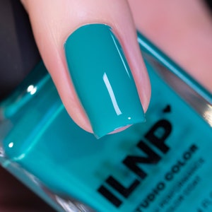 Retro Teal - Time-Traveling Teal Cream Studio Color High Performance Color Coat Nail Polish