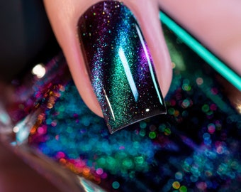 Deep Space - Teal to Purple Magnetic Holographic Nail Polish