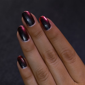 Eclipse Black-to-Red Ultra Chrome Nail Polish image 8
