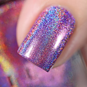 Pick Me Up Radiant Orchid Ultra Holographic Nail Polish image 7