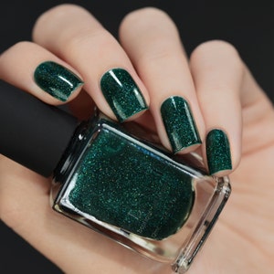 Fir Coat Sultry Emerald Green Holographic Nail Polish image 3