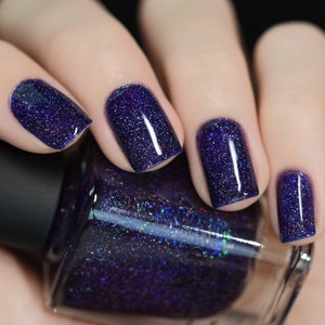 Lulu - Deep Grape Holographic Nail Polish