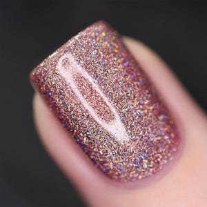 Close Knit - Rosy Mauve Ultra Holographic Nail Polish