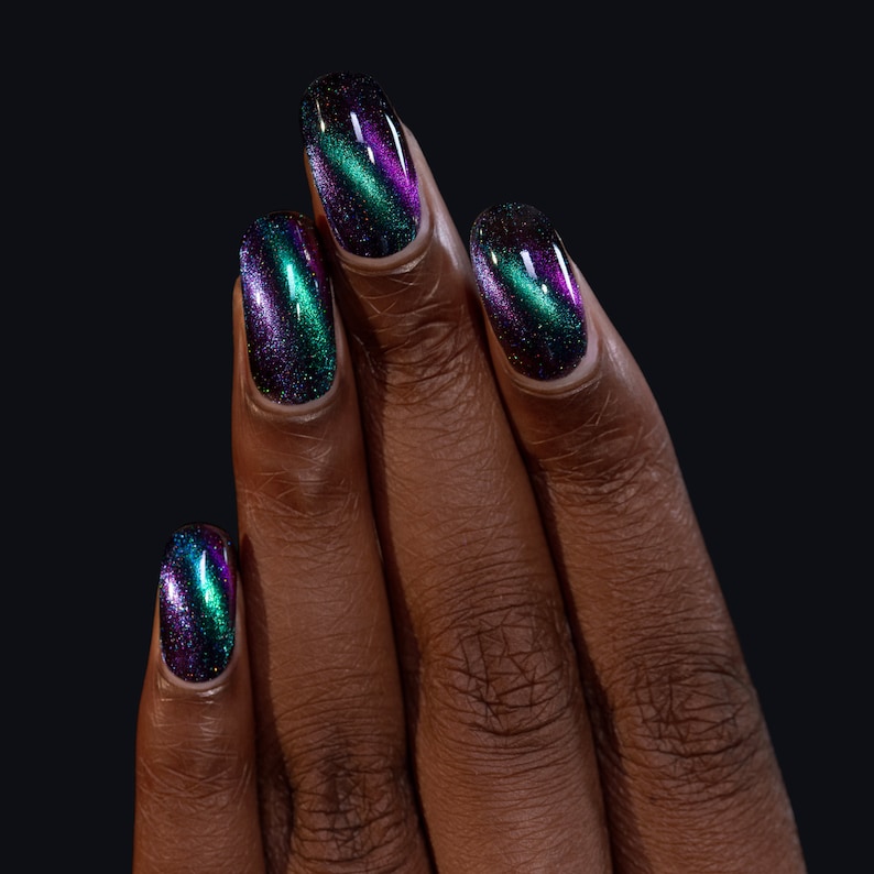 Deep Space Teal to Purple Magnetic Holographic Nail Polish image 6