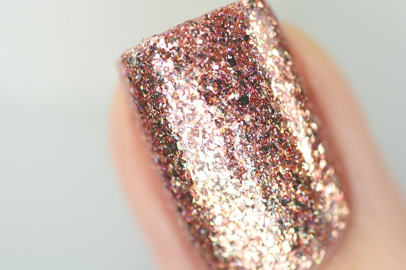 Juliette Rose Gold Holographic Nail Polish image 6