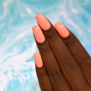 Sunny Days Radiant Neon Peach Cream Nail Polish 画像 6