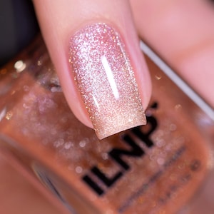 Sandbar - Sandy Beige Magnetyczny Holograficzny Lakier Do Paznokci