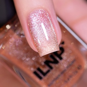 Sandbar - Sandy Beige Magnetic Holographic Nail Polish