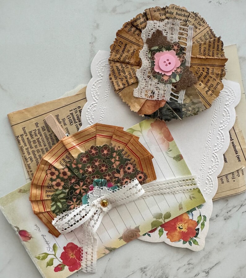 Pair of Paper Mache Flowers, Clip on Junk Journal Flower or Gift Tags
