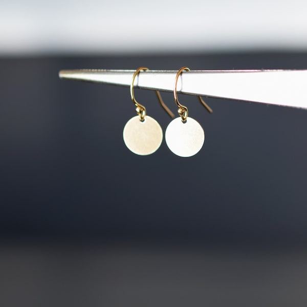Small dot earrings/ 14k yellow or rose gold filled, 925 Sterling Silver/ Gold circles/ Disc earrings/ Dainty elegant earrings
