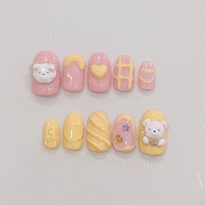 3d cute bear cream pink winter  art hand painted Mix Reusable Nail l Press on Nail