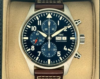 Cronógrafo IWC Pilot vintage de 43 mm, IW377714, acero inoxidable, esfera azul.