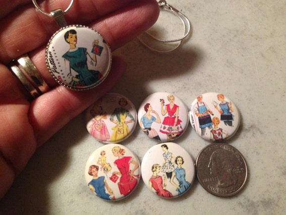 1 Magnetic Interchangeable pendant, with 6 flatback buttons with pictures of Vintage Aprons Patterns