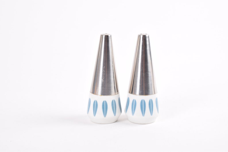 Rare Vintage Lotus Salt & Pepper Set in Blue Grete Prytz Kittelsen Made by Lundtofte and Lyngby Scandinavian Mid-century Design 60s image 5