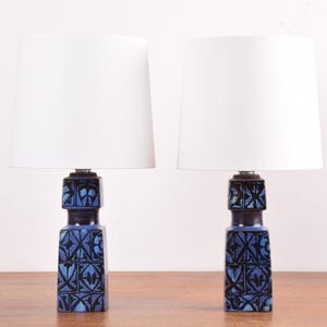 Pair of Royal Copenhagen &quot;Baca&quot; Small Table Lamps - by Nils Thorsson - Blue Black - E 7191 Fog & Mørup - Danish Mid-century Ceramic 1970s