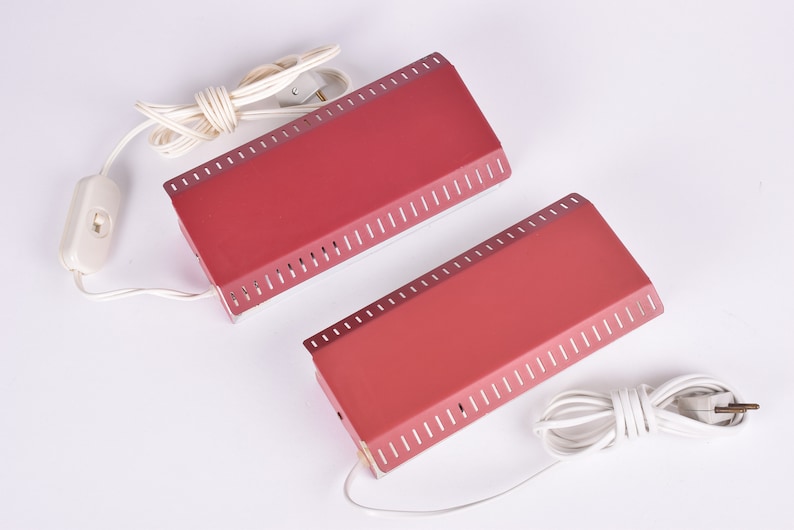 Lámpara de pared danesa de mediados de siglo con pantalla ajustable - Metal rojo - Hamalux - Diseño de iluminación escandinavo para dormitorio/habitación infantil imagen 10