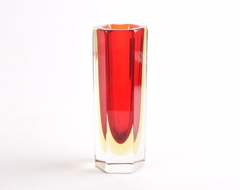 Vintage Murano Sommerso by Flavio Poli - Faceted Red Vase - Hexagonal - Cased Glass - Italian Mid-century Glass Design Made in Italy 1960s