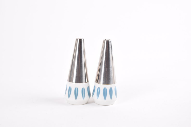 Rare Vintage Lotus Salt & Pepper Set in Blue Grete Prytz Kittelsen Made by Lundtofte and Lyngby Scandinavian Mid-century Design 60s image 3